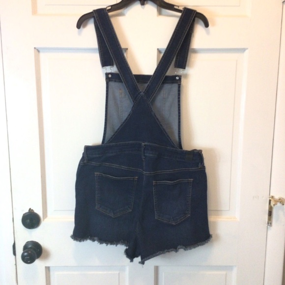 Celebrity Pink Juniors Dark Wash Stretch Denim Shortalls Size Large - Picture 3 of 9